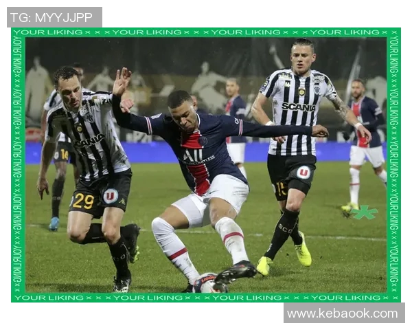 尼姆主场迎战巴黎圣日耳曼争夺法甲积分榜关键战役